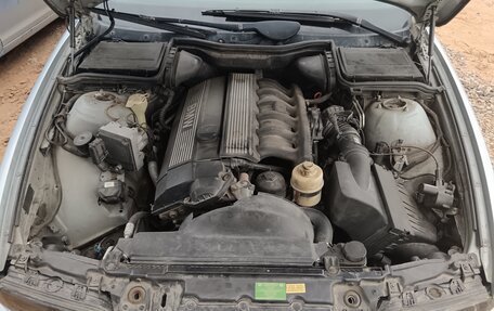 BMW 5 серия, 1996 год, 550 000 рублей, 19 фотография