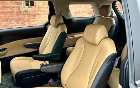 KIA Carnival, 2022 год, 5 500 000 рублей, 7 фотография