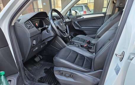 Volkswagen Tiguan II, 2018 год, 3 050 000 рублей, 11 фотография