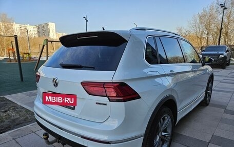 Volkswagen Tiguan II, 2018 год, 3 050 000 рублей, 5 фотография
