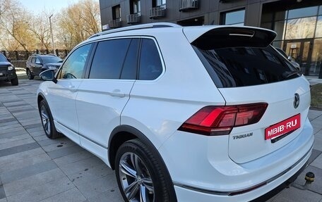 Volkswagen Tiguan II, 2018 год, 3 050 000 рублей, 3 фотография