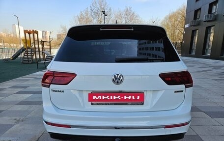 Volkswagen Tiguan II, 2018 год, 3 050 000 рублей, 4 фотография