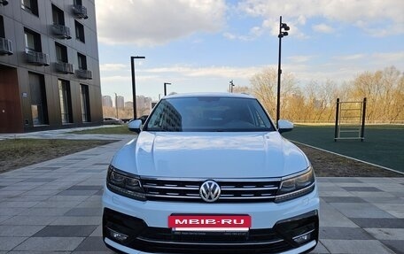 Volkswagen Tiguan II, 2018 год, 3 050 000 рублей, 9 фотография