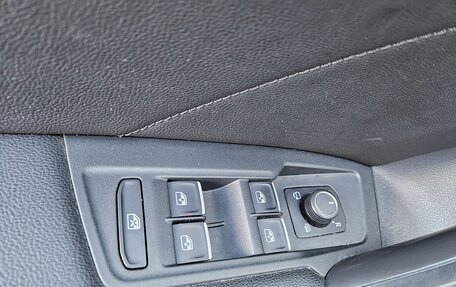 Volkswagen Tiguan II, 2018 год, 3 050 000 рублей, 20 фотография