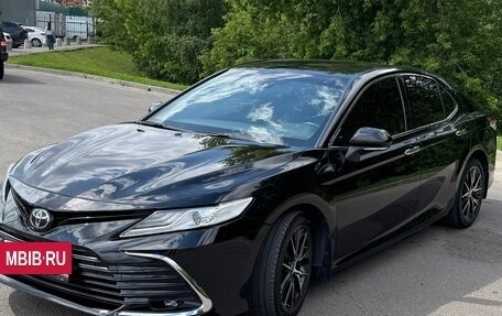 Toyota Camry, 2020 год, 3 150 000 рублей, 3 фотография