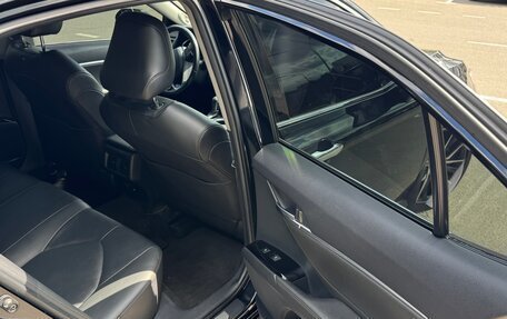 Toyota Camry, 2020 год, 3 150 000 рублей, 12 фотография