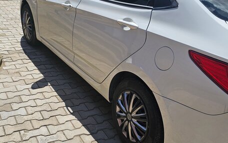 Hyundai Solaris II рестайлинг, 2016 год, 620 000 рублей, 5 фотография