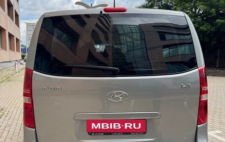 Hyundai H-1 II рестайлинг, 2016 год, 1 890 000 рублей, 7 фотография