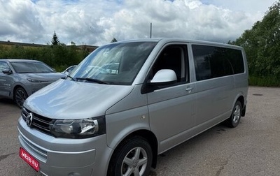 Volkswagen Caravelle T5, 2015 год, 2 499 000 рублей, 1 фотография