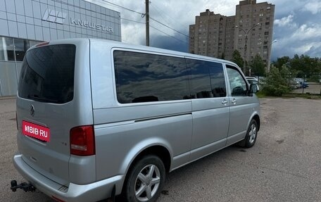 Volkswagen Caravelle T5, 2015 год, 2 499 000 рублей, 3 фотография