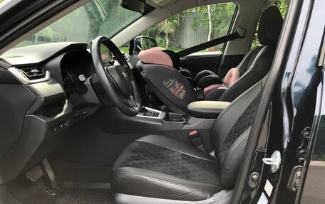 Toyota RAV4, 2020 год, 3 050 000 рублей, 8 фотография