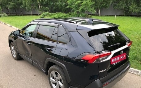 Toyota RAV4, 2020 год, 3 050 000 рублей, 2 фотография