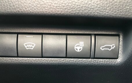 Toyota RAV4, 2020 год, 3 050 000 рублей, 10 фотография
