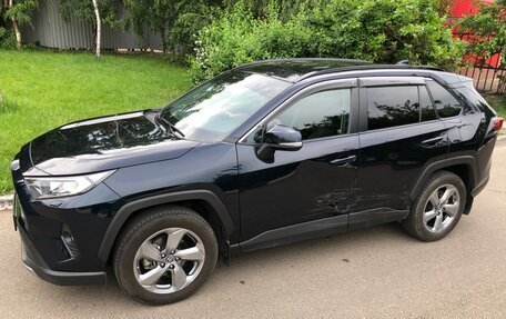 Toyota RAV4, 2020 год, 3 050 000 рублей, 25 фотография