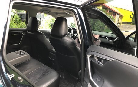 Toyota RAV4, 2020 год, 3 050 000 рублей, 31 фотография