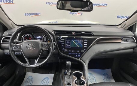Toyota Camry, 2019 год, 3 150 000 рублей, 6 фотография