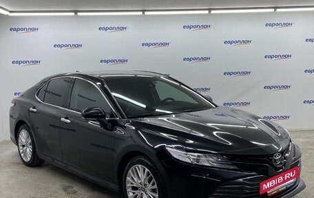 Toyota Camry, 2019 год, 3 150 000 рублей, 2 фотография