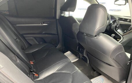 Toyota Camry, 2019 год, 3 150 000 рублей, 12 фотография