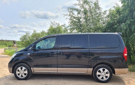 Hyundai Grand Starex Grand Starex I рестайлинг 2, 2014 год, 2 300 000 рублей, 2 фотография