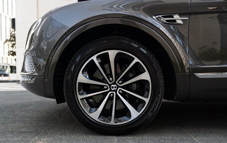 Bentley Bentayga I, 2016 год, 11 500 000 рублей, 14 фотография