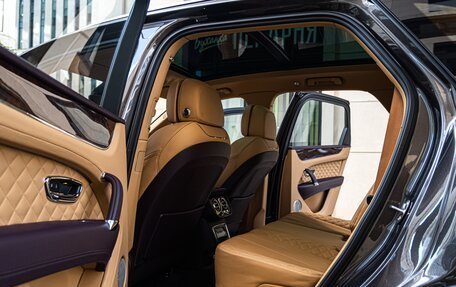 Bentley Bentayga I, 2016 год, 11 500 000 рублей, 15 фотография