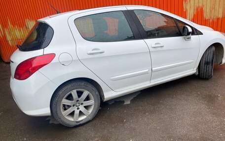 Peugeot 308 II, 2012 год, 650 000 рублей, 2 фотография