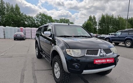 Mitsubishi L200 IV рестайлинг, 2011 год, 1 300 000 рублей, 2 фотография