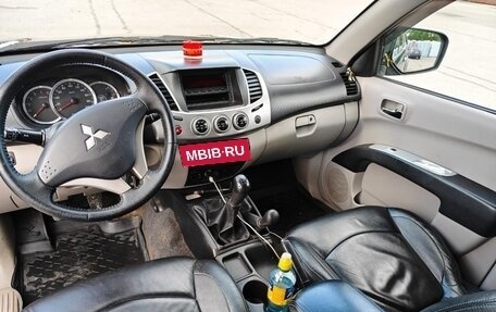 Mitsubishi L200 IV рестайлинг, 2011 год, 1 300 000 рублей, 9 фотография
