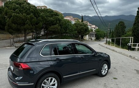 Volkswagen Tiguan II, 2020 год, 2 900 000 рублей, 3 фотография