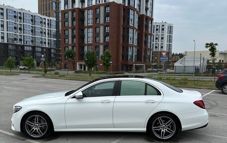 Mercedes-Benz E-Класс, 2019 год, 4 950 000 рублей, 4 фотография