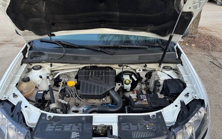 Renault Logan II, 2014 год, 450 000 рублей, 3 фотография