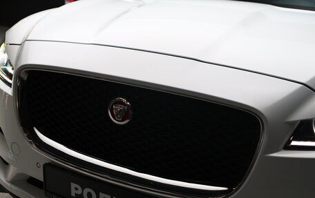 Jaguar F-Pace, 2018 год, 2 890 000 рублей, 12 фотография