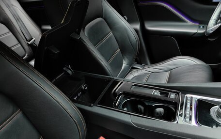 Jaguar F-Pace, 2018 год, 2 890 000 рублей, 39 фотография