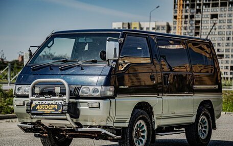 Mitsubishi Delica III, 1993 год, 660 000 рублей, 4 фотография