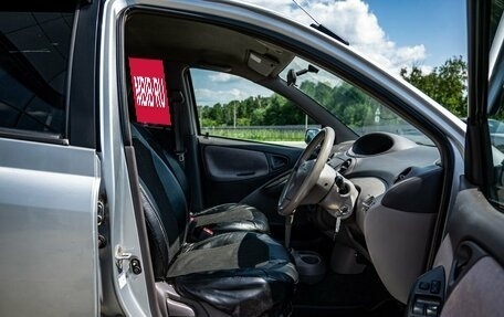 Toyota Platz, 2000 год, 330 000 рублей, 9 фотография