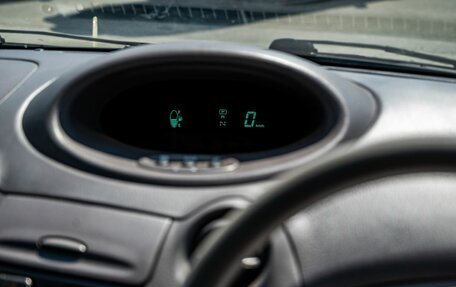 Toyota Platz, 2000 год, 330 000 рублей, 16 фотография