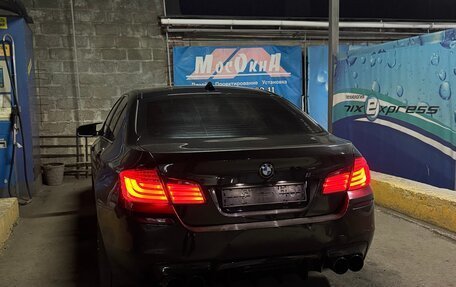 BMW 5 серия, 2012 год, 2 200 000 рублей, 6 фотография