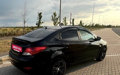 Hyundai Solaris II рестайлинг, 2011 год, 750 000 рублей, 9 фотография