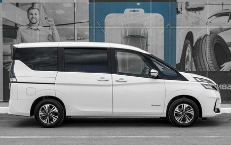 Nissan Serena IV, 2021 год, 2 520 000 рублей, 5 фотография