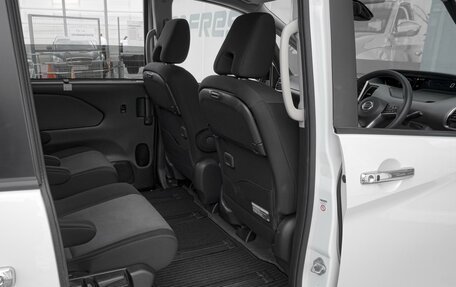 Nissan Serena IV, 2021 год, 2 520 000 рублей, 13 фотография