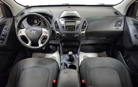 Hyundai ix35 I рестайлинг, 2011 год, 1 020 000 рублей, 11 фотография
