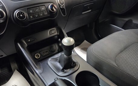 Hyundai ix35 I рестайлинг, 2011 год, 1 020 000 рублей, 20 фотография