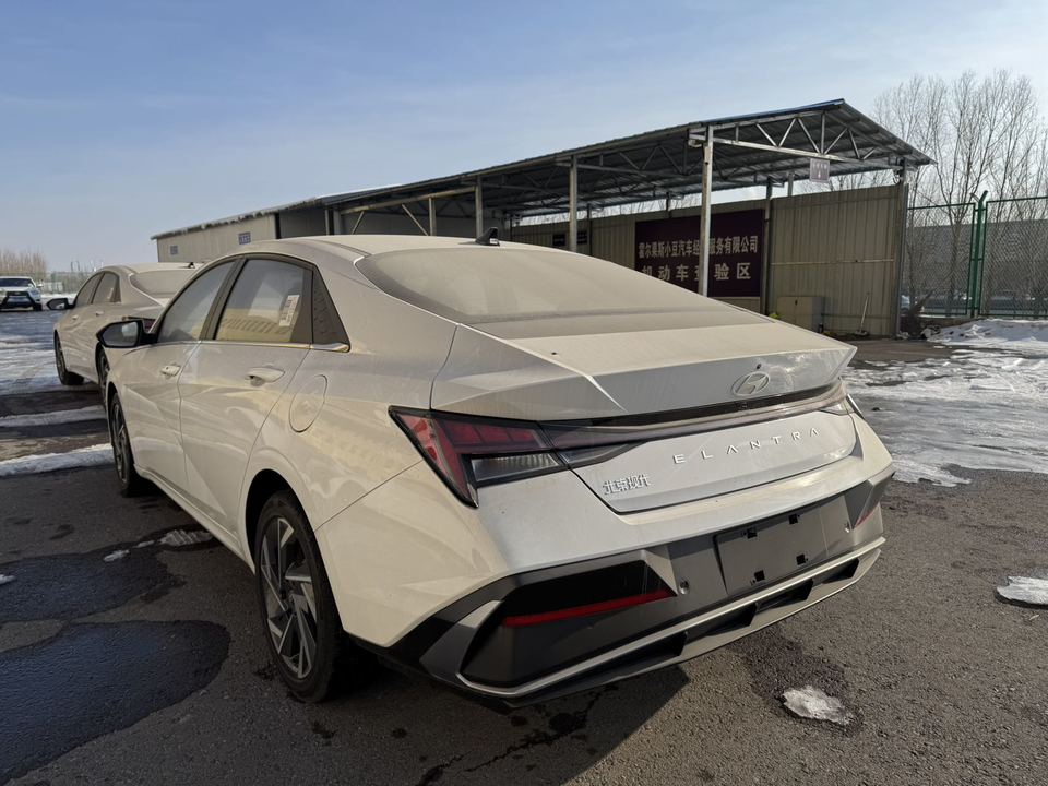 Hyundai Elantra VI рестайлинг, 2024 год, 2 650 000 рублей, 5 фотография