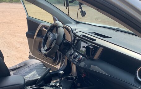 Toyota RAV4, 2014 год, 2 100 000 рублей, 3 фотография