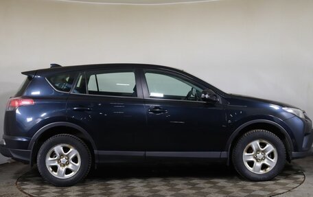 Toyota RAV4, 2017 год, 2 239 000 рублей, 4 фотография