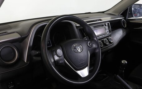 Toyota RAV4, 2017 год, 2 239 000 рублей, 12 фотография
