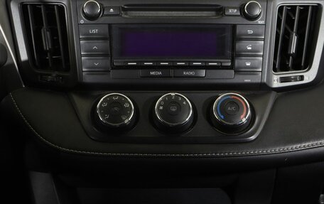 Toyota RAV4, 2017 год, 2 239 000 рублей, 11 фотография
