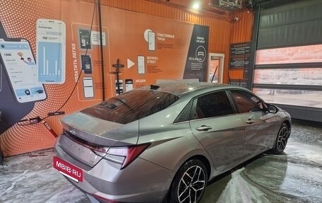 Hyundai Elantra, 2023 год, 2 550 000 рублей, 13 фотография