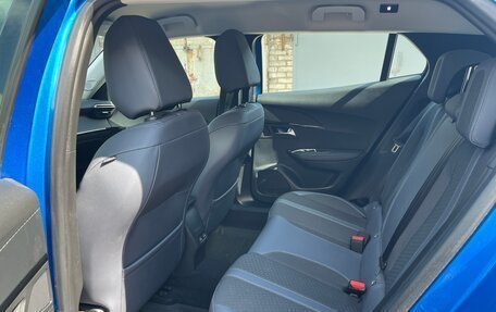 Peugeot 2008 II, 2020 год, 2 300 000 рублей, 7 фотография