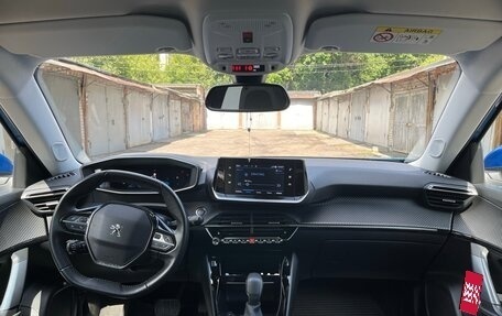 Peugeot 2008 II, 2020 год, 2 300 000 рублей, 8 фотография